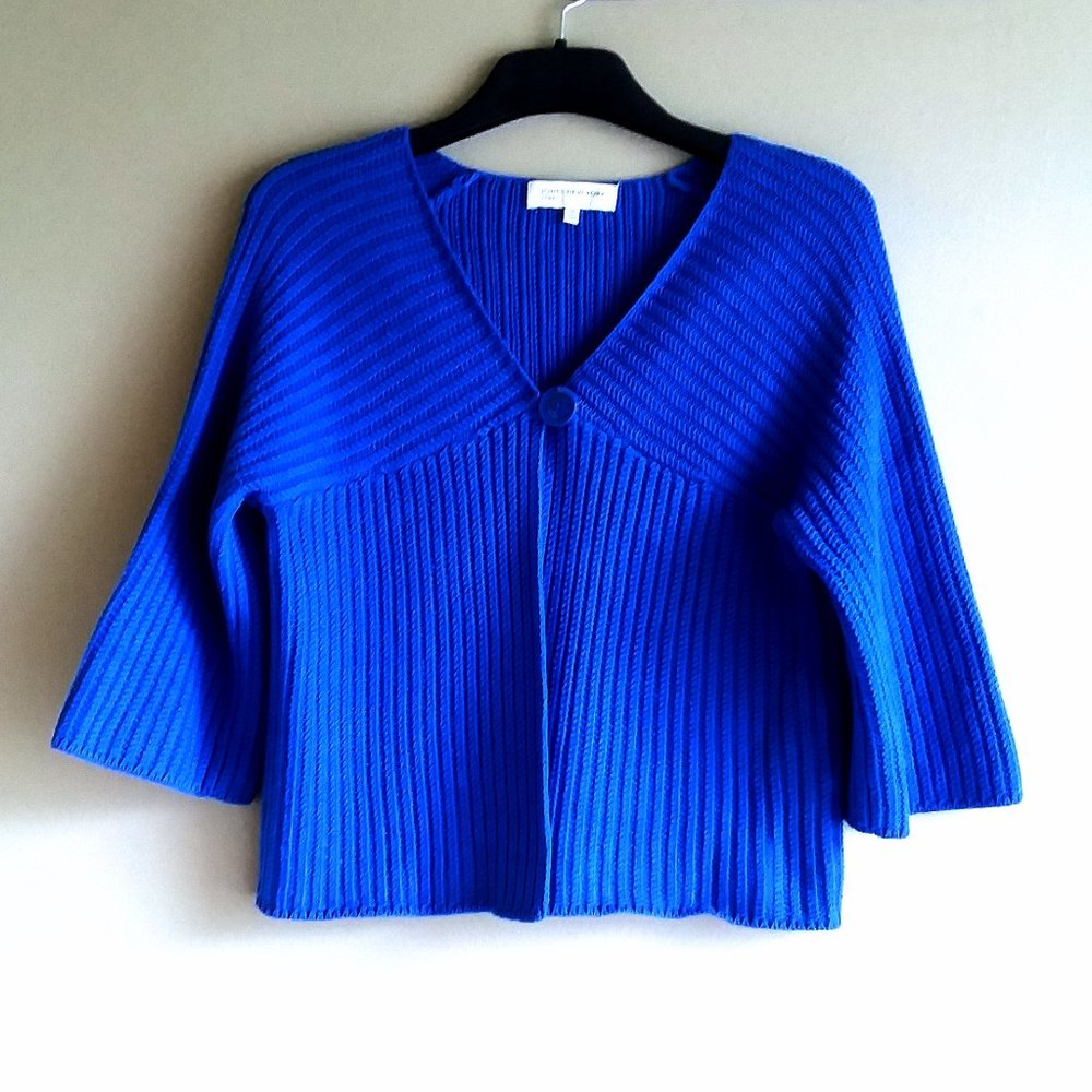 Jones New York Blue Knit Sweater with Button/Loop Closure and 3/4 Sleeves -- M